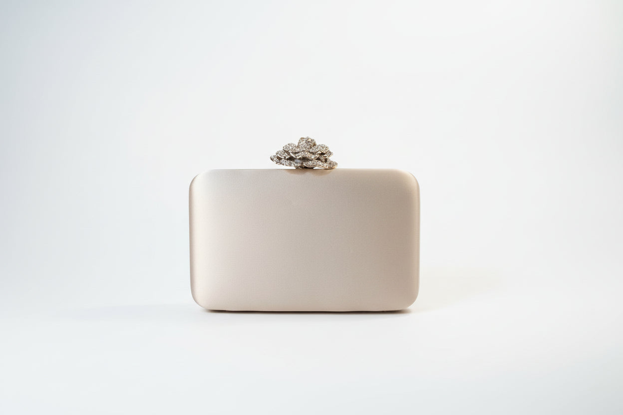 Floral Clasp Bag For Women With Elegant Flower Pattern Secure Magnetic Closure Satin Lining